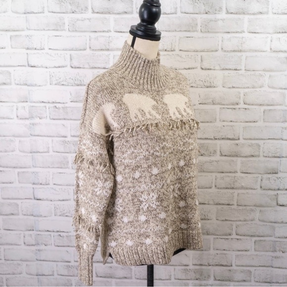 Ann Taylor LOFT soft holiday polar bear fair isle sweater with fringe - Picture 2 of 4